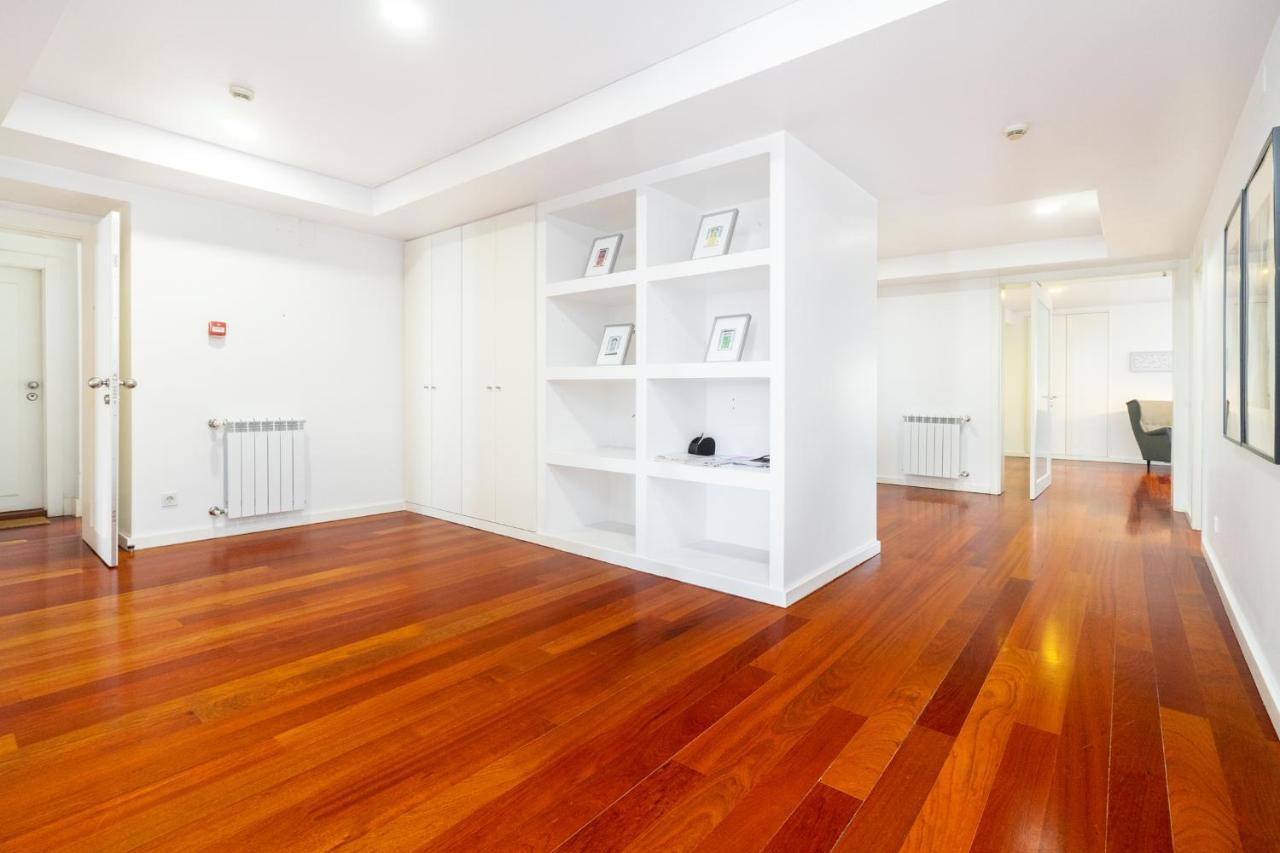 WHome | Luxury Chiado Prime Apartment Lisboa Exterior foto